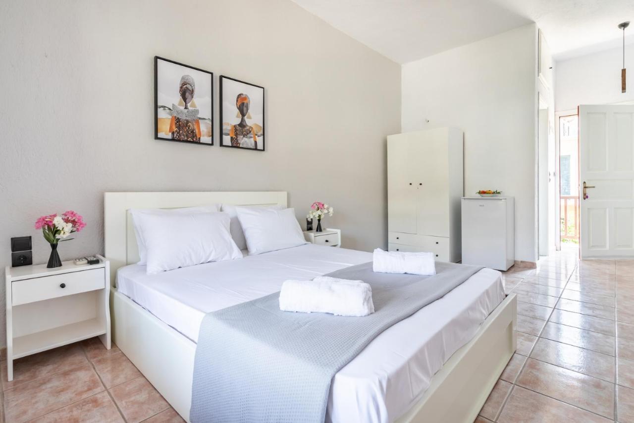 Konstantina Studios Bandar Skopelos Luaran gambar
