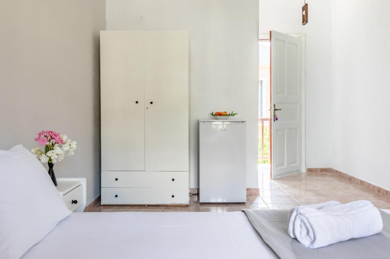 Konstantina Studios Bandar Skopelos Luaran gambar